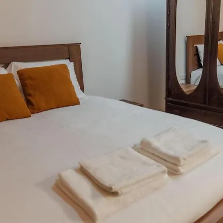 The Yard Traditional Tatil Evi