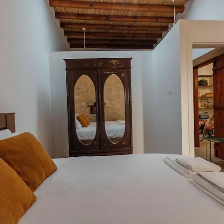 The Yard Traditional Casa de Férias