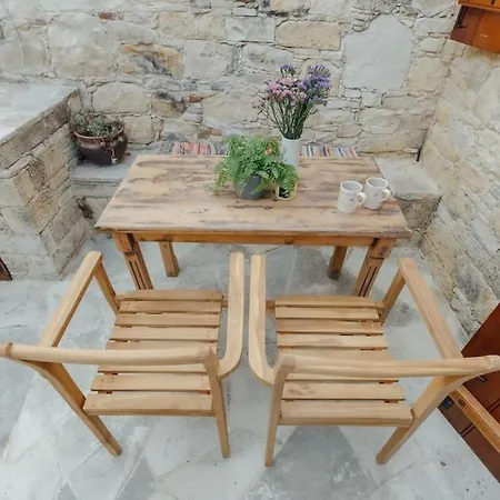 The Yard Traditional Tatil Evi