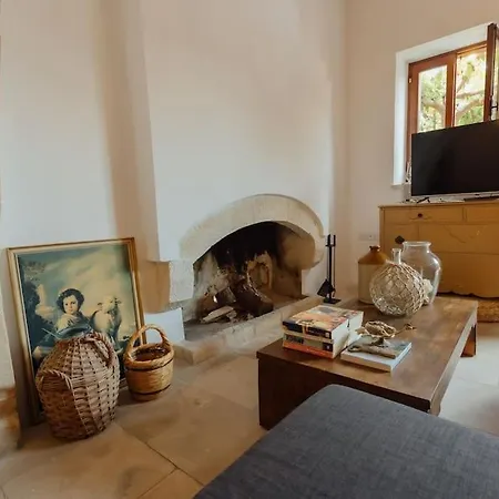 The Yard Traditional Tatil Evi Vasa Kilaniou