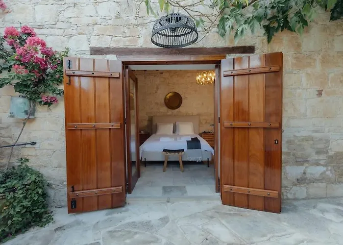 The Yard Traditional *